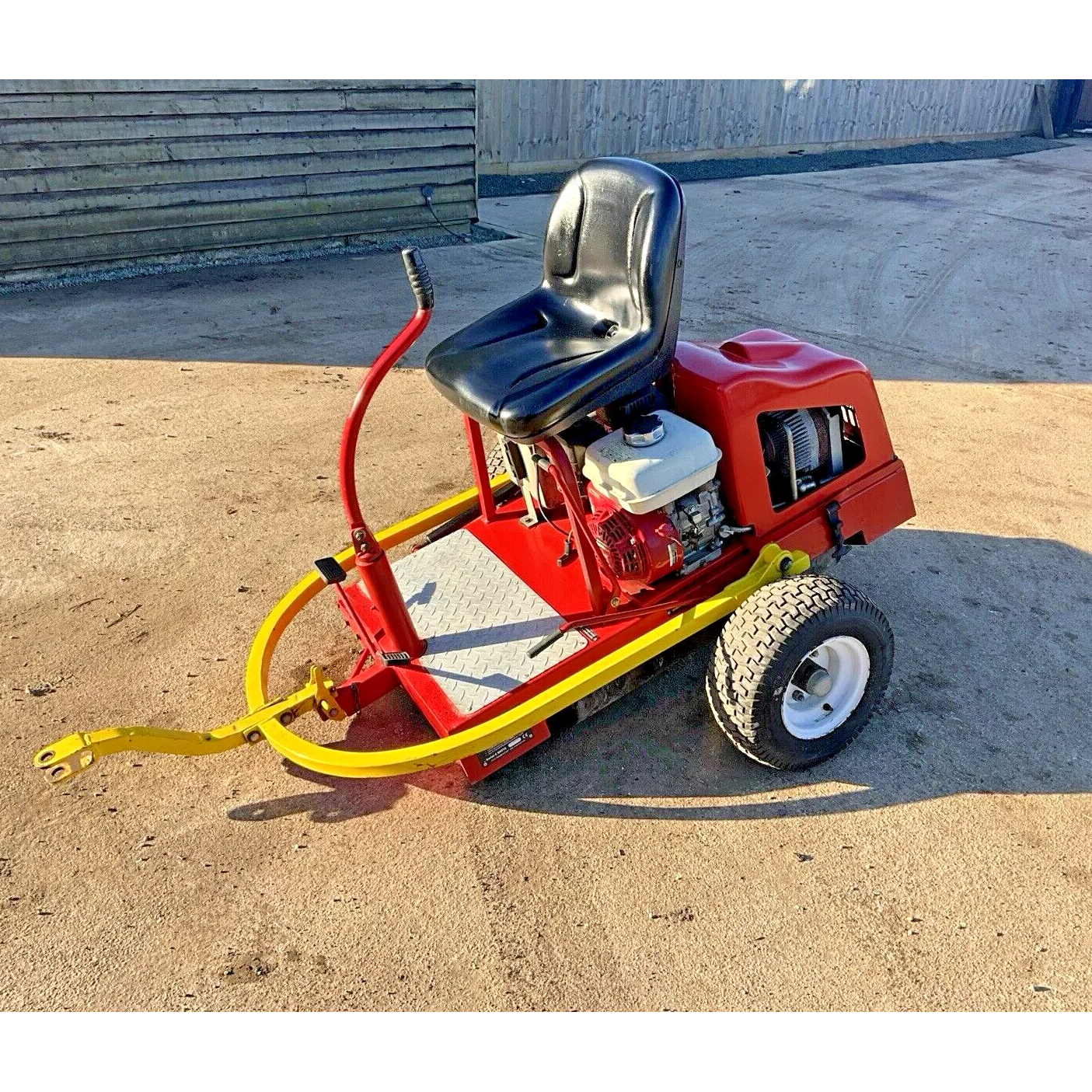TRU-TURF RS48-11C RIDE ON GREENS TURF ROLLER
